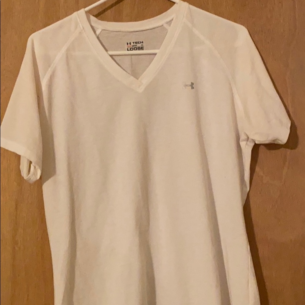 Under Armour TShirt